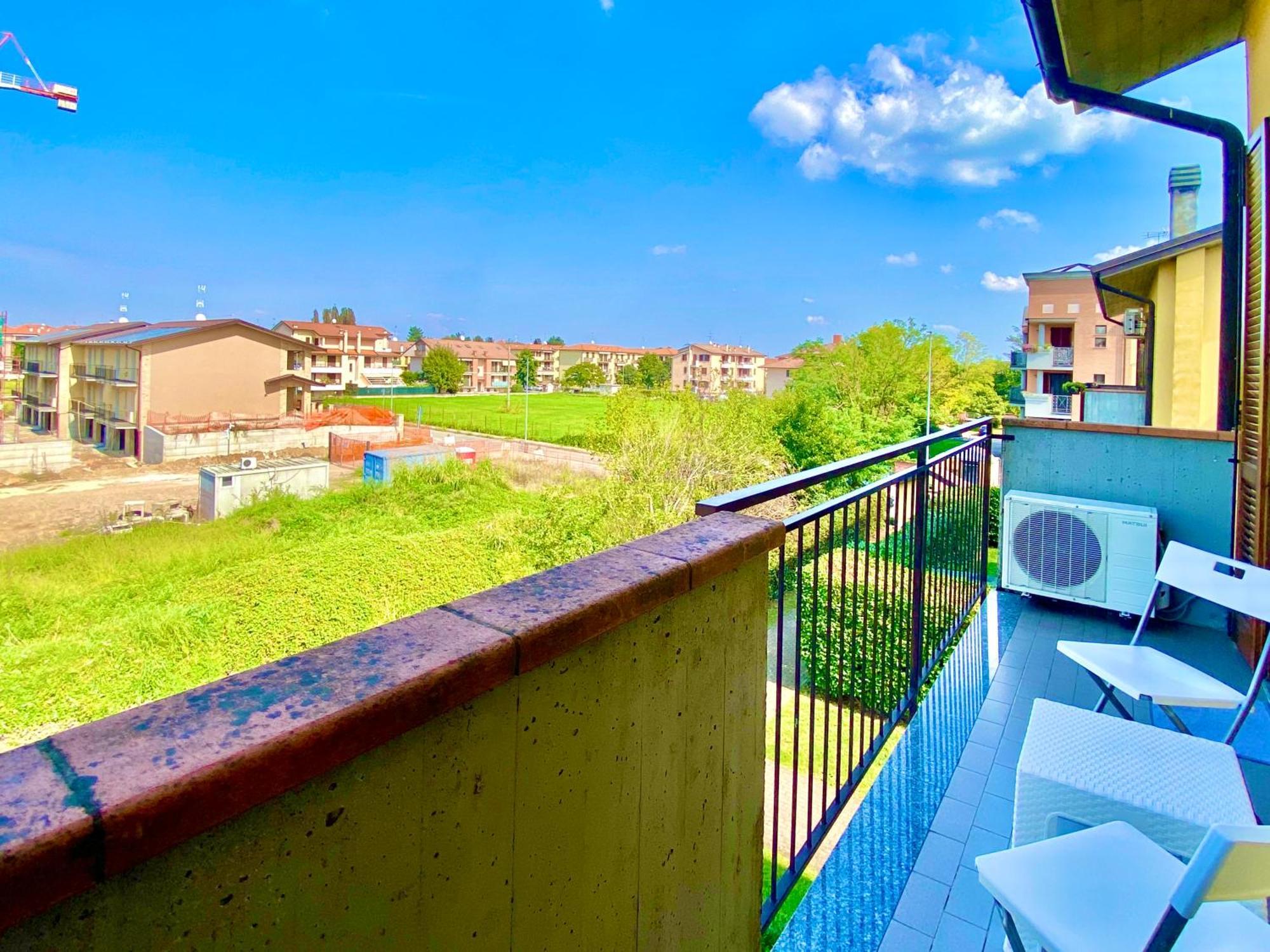 Casatella - Monolocale Con Balcone Vidigulfo ภายนอก รูปภาพ